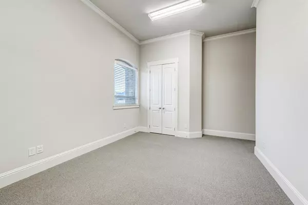 Keller, TX 76248,620 Stoneglen Drive #G