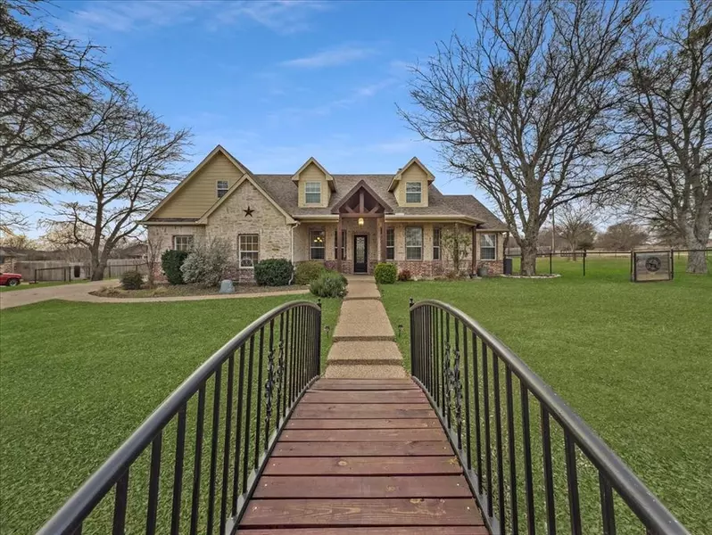 5618 Gebron Court, Fort Worth, TX 76126