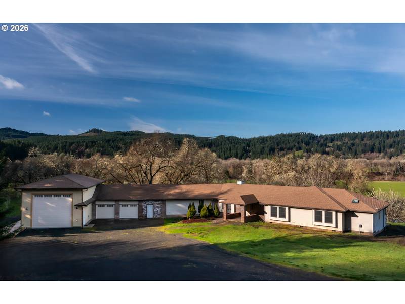 4055 HENDERER RD, Elkton, OR 97436