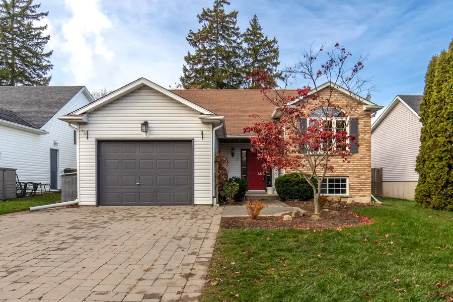 7 Anderson CRES, West Lincoln, ON L0R 2A0