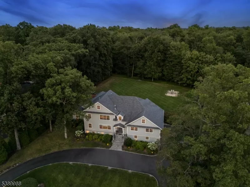 Livingston Twp., NJ 07039,7 Coventry Rd