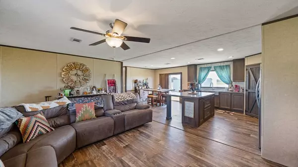 Kaufman, TX 75142,14260 E State Highway 243