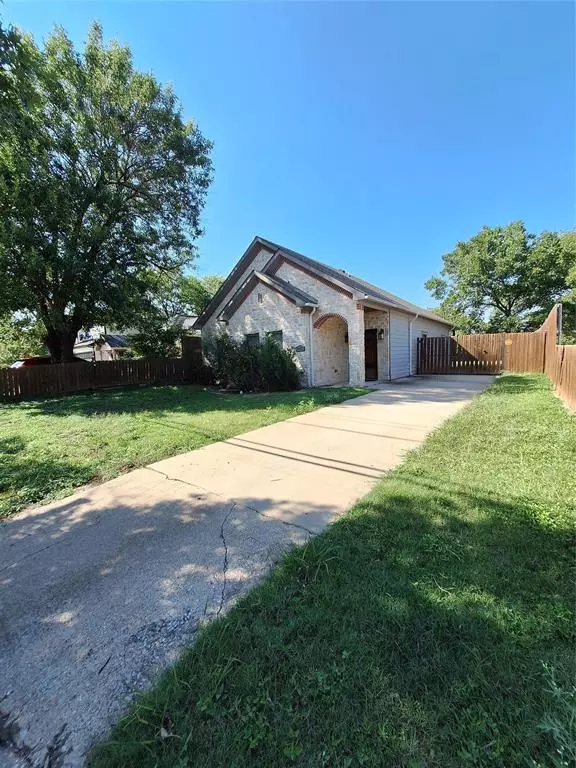 4107 Canada Drive, Dallas, TX 75212