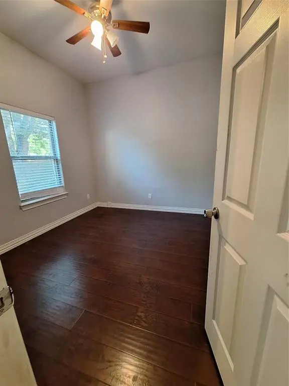 Dallas, TX 75212,4107 Canada Drive