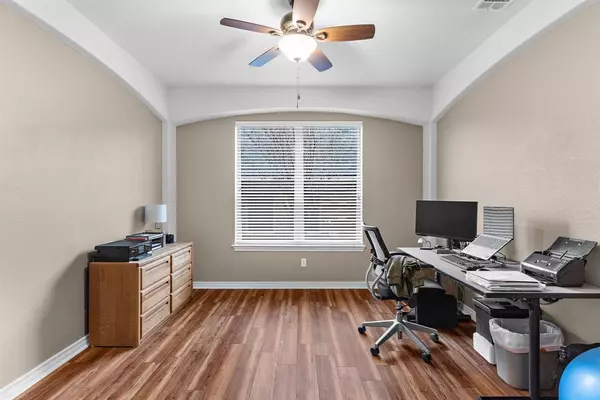 Van Alstyne, TX 75495,221 Villanova Drive