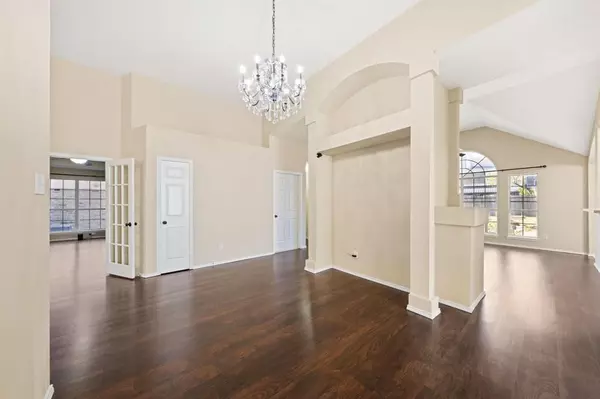 Arlington, TX 76002,6718 Meadowcrest Drive