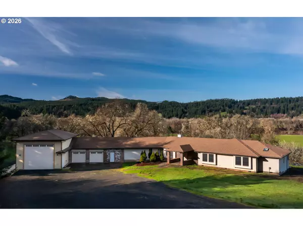 4055 HENDERER RD, Elkton, OR 97436