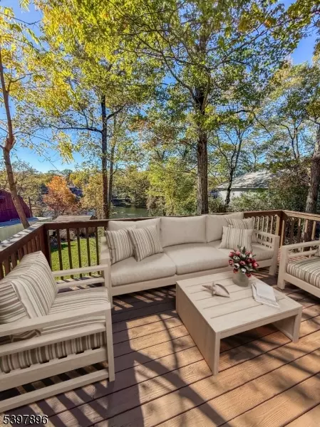 West Milford Twp., NJ 07480,108 Poplar Grove Ter