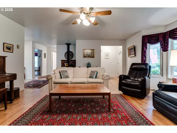 Veneta, OR 97487,87919 HUSTON RD