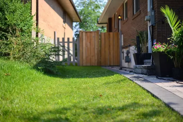 Toronto E05, ON M1T 2C4,222 Cass AVE #Main