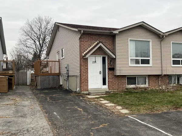 224 Taunton RD W, Oshawa, ON L1G 3T3