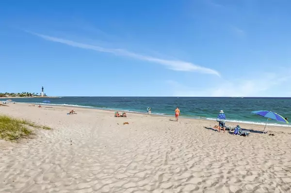 Pompano Beach, FL 33062,1754 Bay Dr #1754