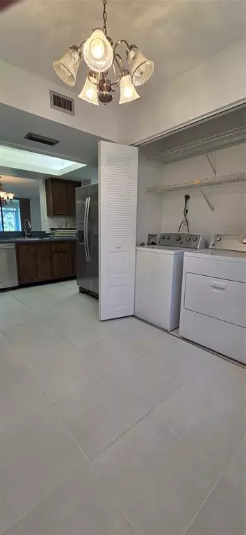 Margate, FL 33063,7350 NW 18th St #101