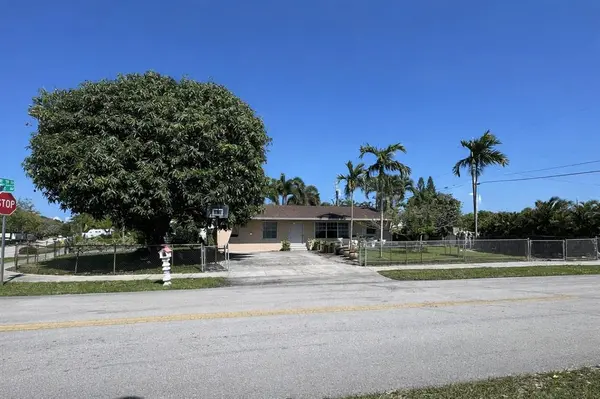 Oakland Park, FL 33334,500 NE 59th St