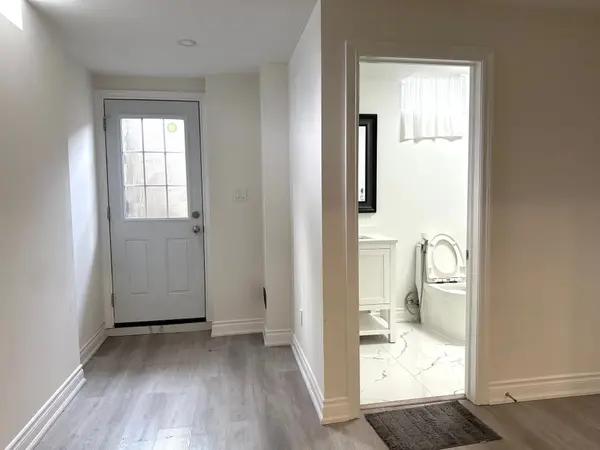 Newmarket, ON L3X 1C8,582 Mcgregor Farm TRL #Bsmnt