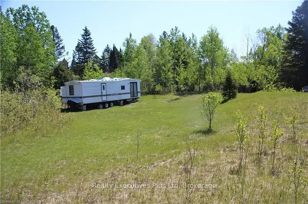 00 Pickerel & Jack Lake RD, Armour, ON P0A 1C0