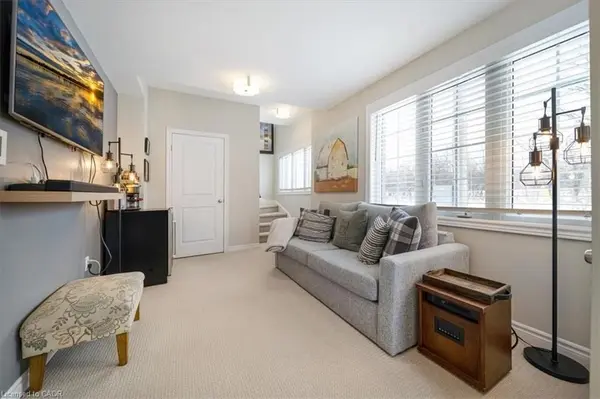 Hamilton, ON L9G 0G4,377 Glancaster RD #27