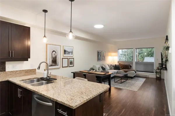 Langford, BC V9B 2S3,938 Dunford Ave #213