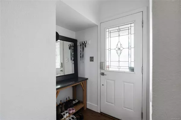 Saanich, BC V8Z 4N4,3235 Admirals Rd