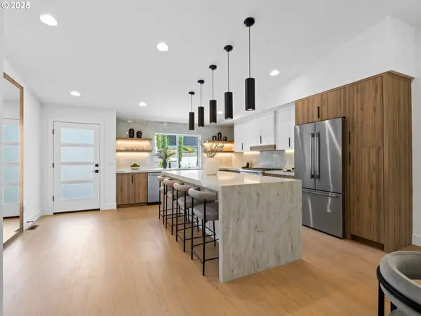 Portland, OR 97229,9070 NW LOVEJOY ST