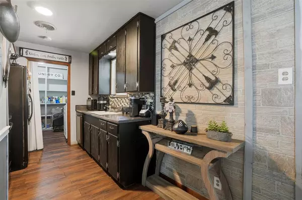 Denison, TX 75020,145 Bob White Road