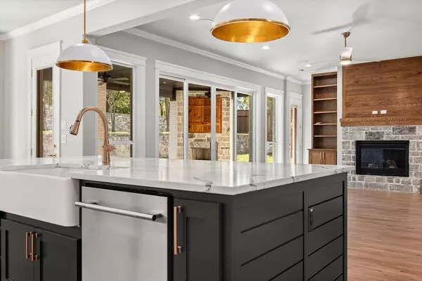 Arlington, TX 76001,7400 Winding Way Drive