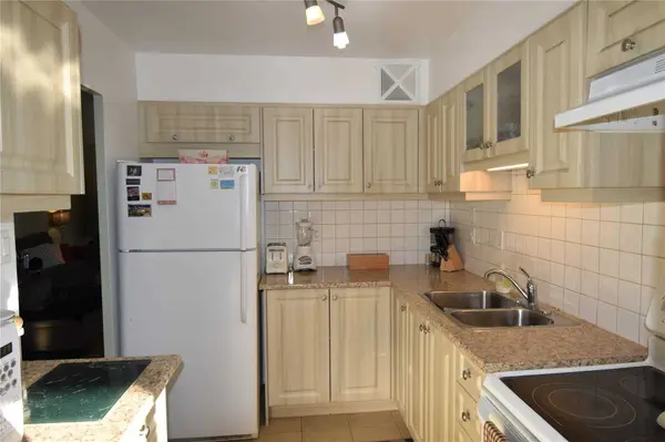 Toronto E08, ON M1M 2Z9,180 Markham RD #303