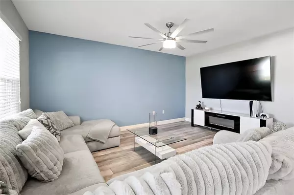 Vero Beach, FL 32962,1595 Lexington Square SW