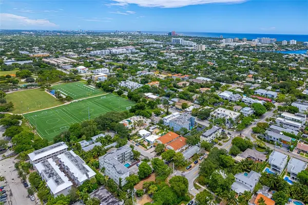 Fort Lauderdale, FL 33304,609 NE 13th Ave #303