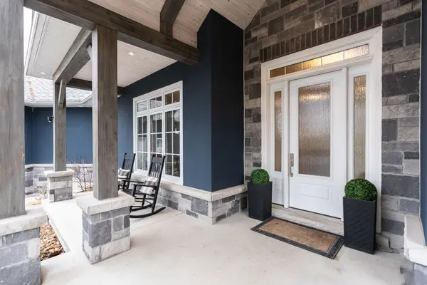 Springwater, ON L9X 0J2,77 MENNILL DR