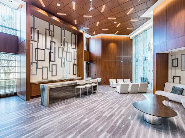 Toronto W08, ON M9C 0A5,205 Sherway Gardens RD W #105