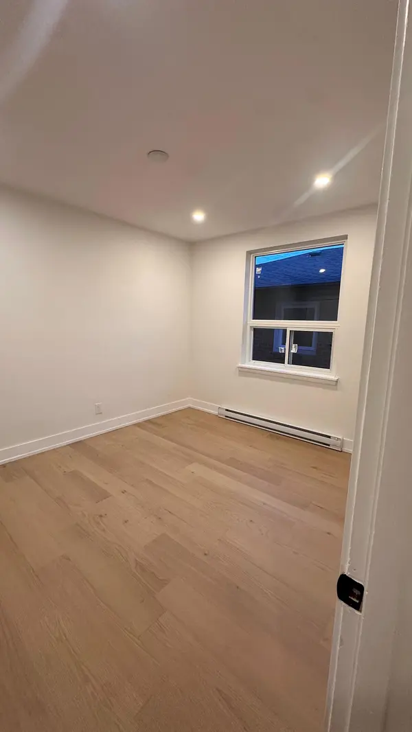 Toronto W02, ON M6H 2H5,1357 Davenport RD #202