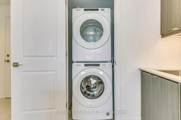 Mississauga, ON L5B 0N6,30 ELM DR W #2305