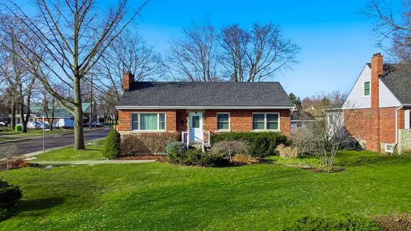 Hamilton, ON L8K 4A9,1 Bryant CT