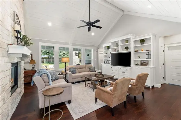 Joshua, TX 76058,1604 Caddo Peak Trail