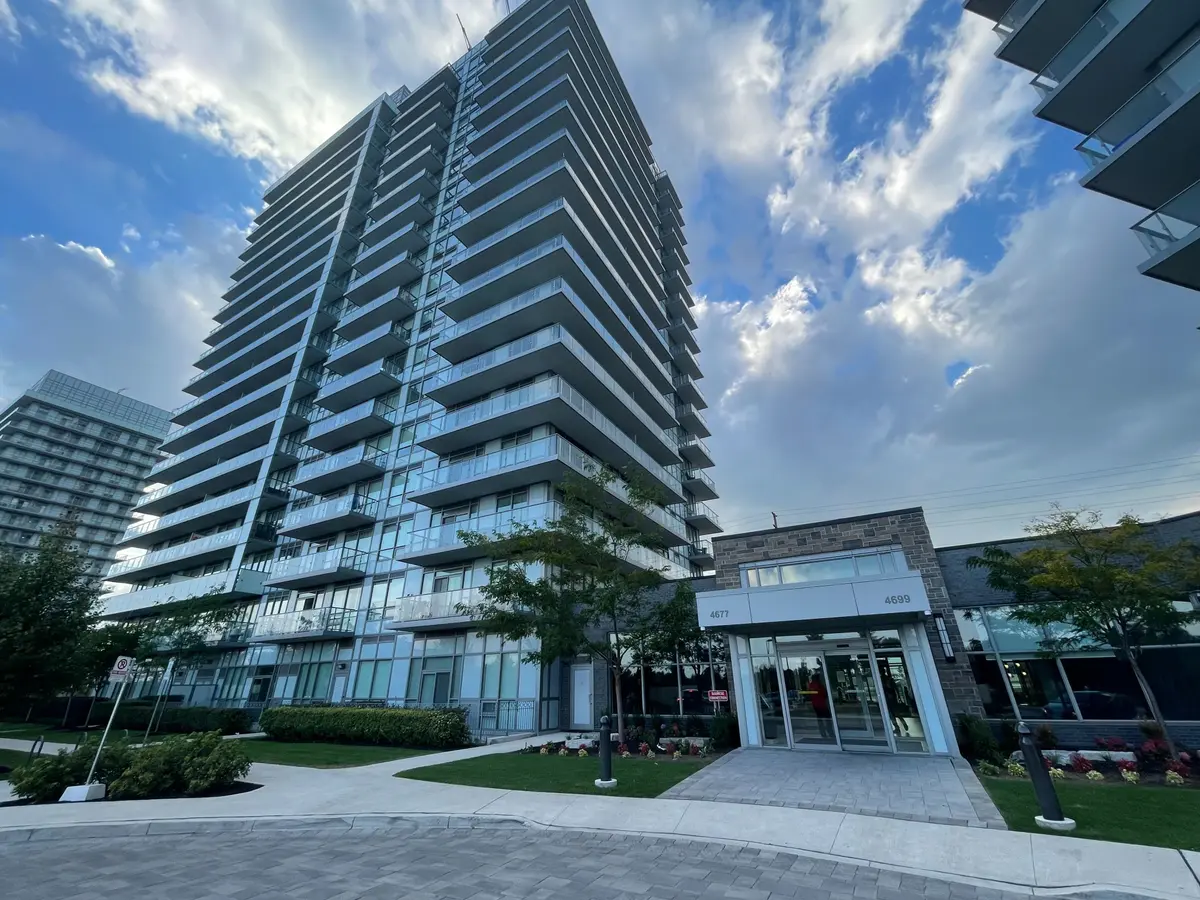 Mississauga, ON L5M 2E3,4677 Glen Erin DR #105