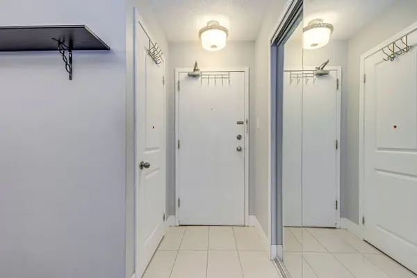 Oakville, ON L6M 2V7,1450 Glen Abbey Gate #911