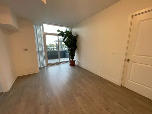 Mississauga, ON L5M 2E3,4677 Glen Erin DR #105