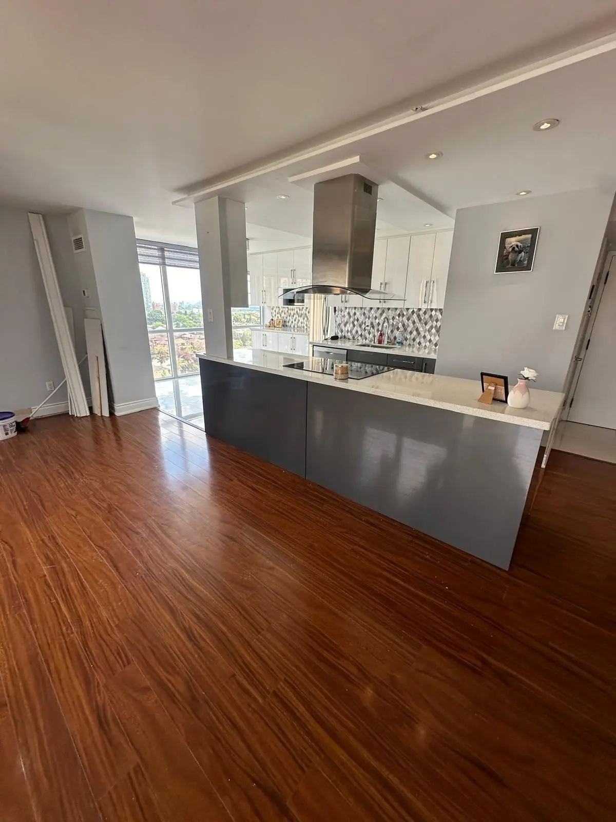 Mississauga, ON L5B 3W4,350 Webb DR #1111