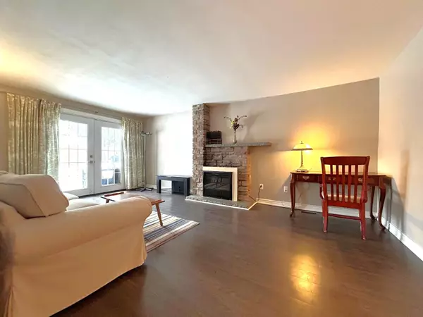 Toronto C15, ON M2H 1V7,50 Willesden RD #lower