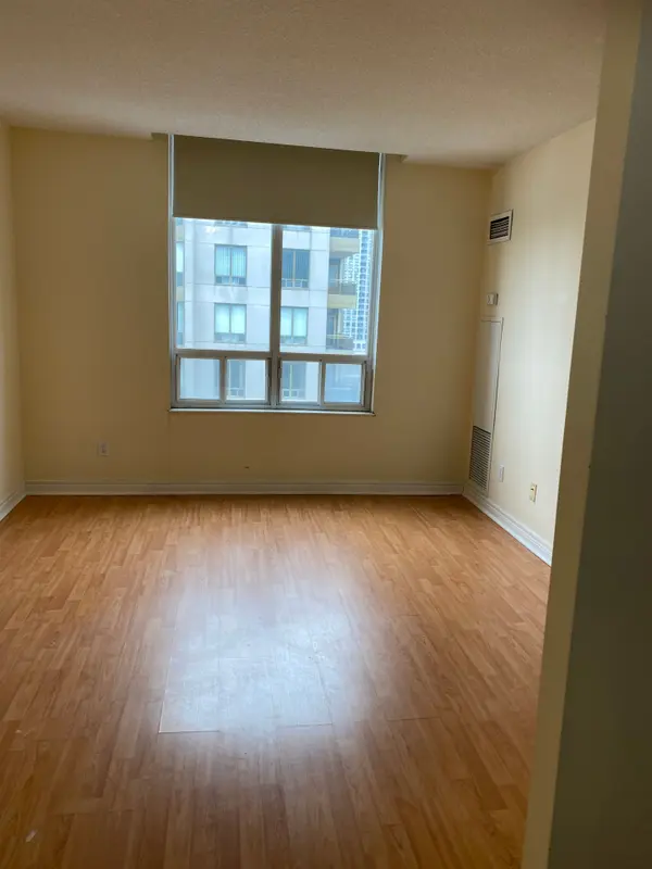 Toronto C14, ON M2N 6X9,260 Doris AVE #Ph202