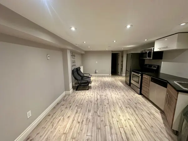 66 Condor AVE #Bsmt, Toronto E01, ON M4J 3M9