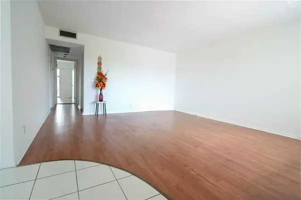 Pembroke Pines, FL 33027,300 SW 134th Way #402E