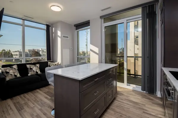 Vaughan, ON L4K 0L7,9075 Jane ST #216