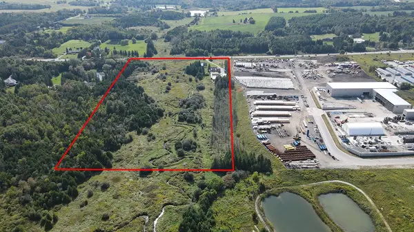 East Gwillimbury, ON L3Y 4W1,2768 Davis DR