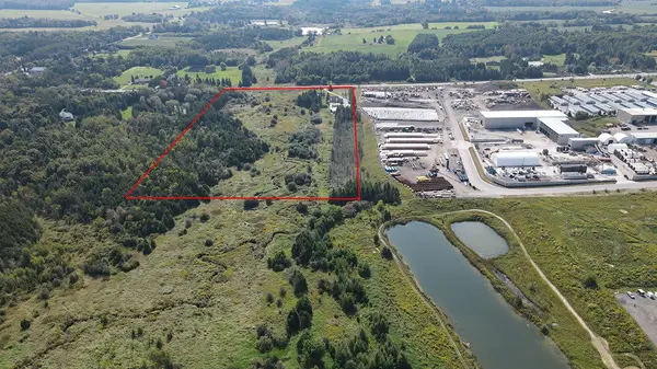 East Gwillimbury, ON L3Y 4W1,2768 Davis DR