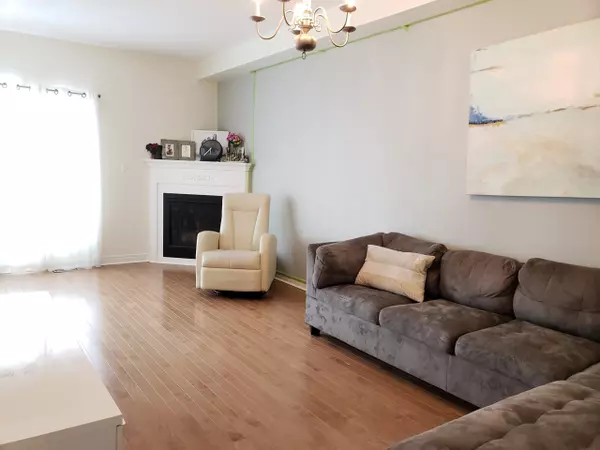 Vaughan, ON L6A 4C4,43 Crimson Forest DR #Upper