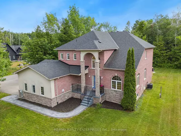 Severn, ON L3V 6H2,2036 Birkshire Woods LN