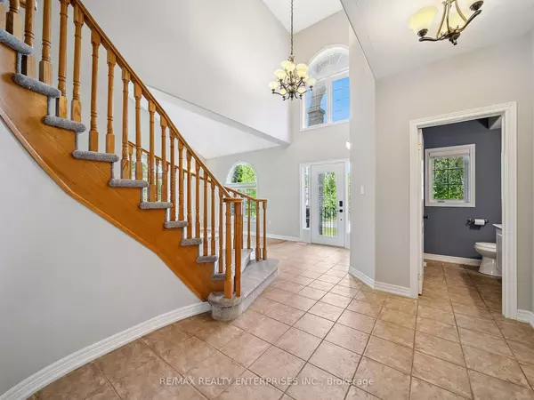 Severn, ON L3V 6H2,2036 Birkshire Woods LN