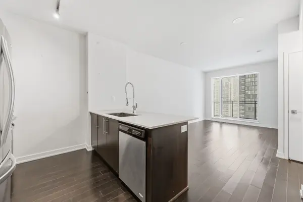 Mississauga, ON L5B 0G3,4011 Brickstone Mews #1604